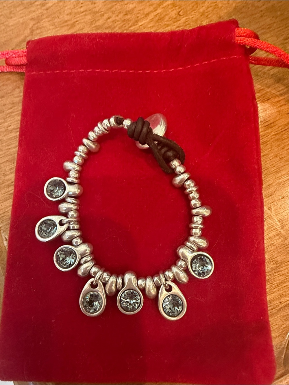 UNO de 50 Silver-Tone Charm Bracelet with Indian Blue Sapphire Crystals